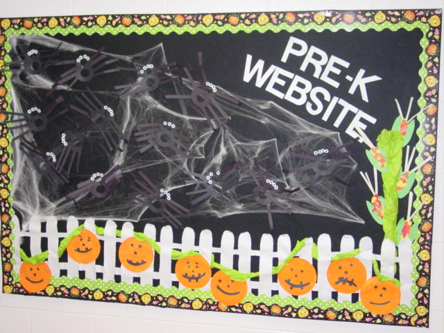 Halloween Bulletin Board Borders Bloody Handprint Footprint Decals for Classroom Homeschool Halloween Party Decoration Scalloped 36ft 