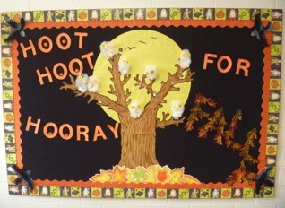Hoot for Fall Fall Bulletin Board