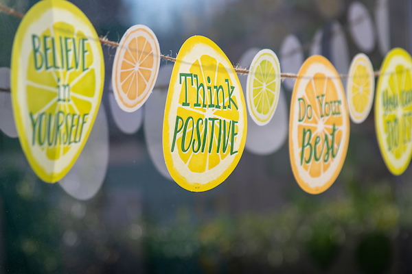 Think Positive Lemon Hangups